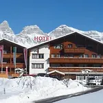 Sporthotel Restaurant Knobelboden Hotell Oberterzen